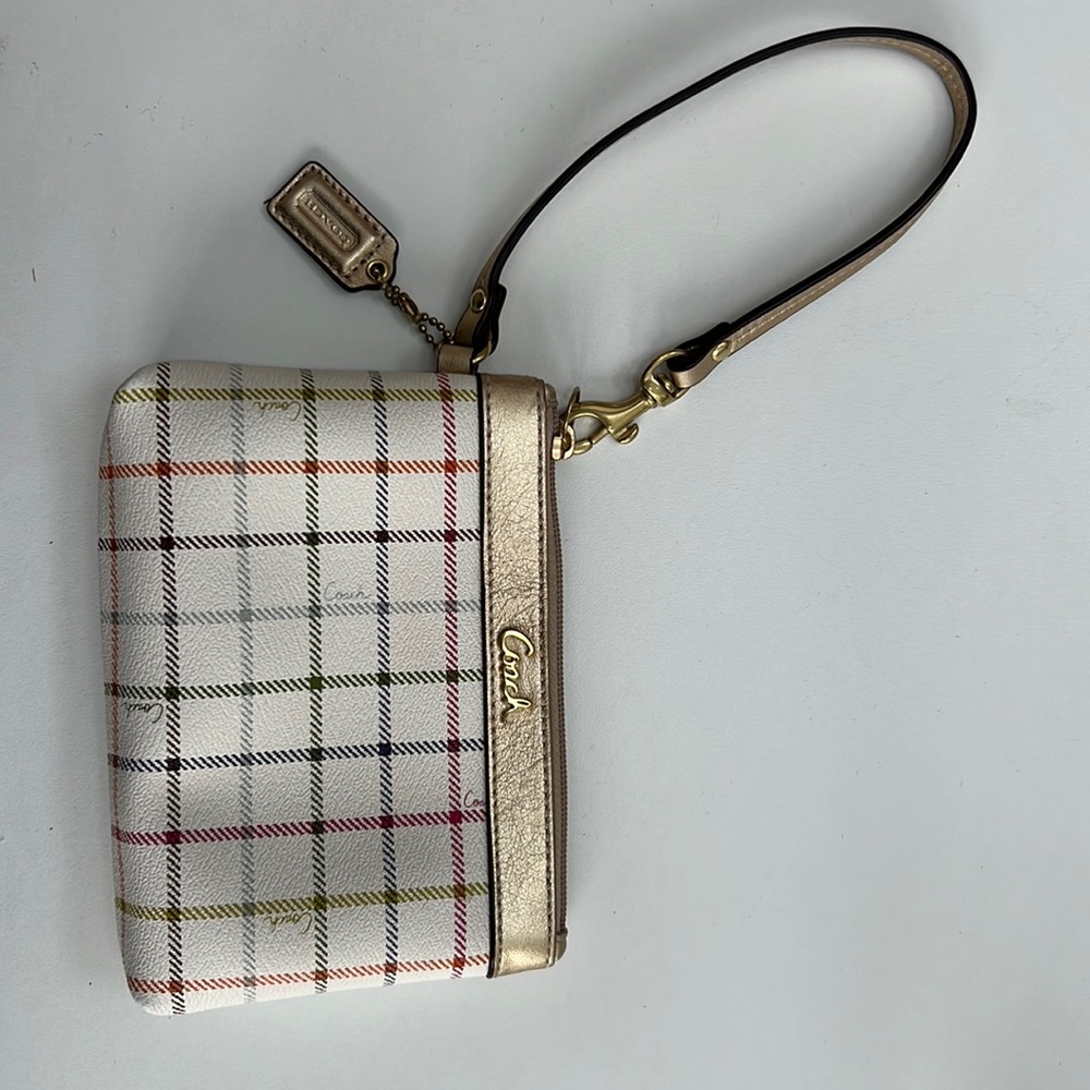 New Without Tags Coach Wristlet